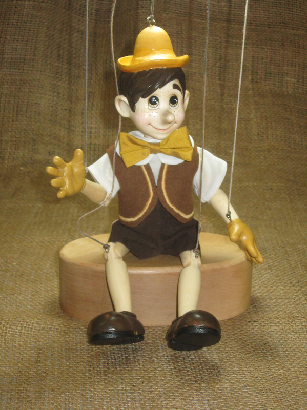 Pinocchio marionette Xenis wood carved dolls